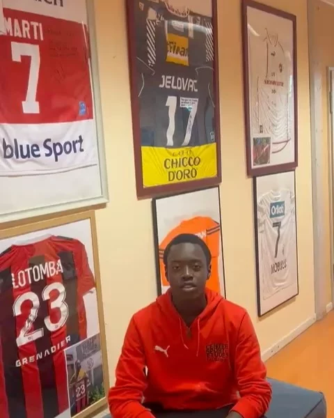 8.12.2024 🗓️

Jour 8

Aaron Kengni Sielinou
15 ans 
Football 
FC Lausanne Sport M-16 Élite 
École secondaire des Bergières 11è année 
Vient de Divonne-les-Bains (France)
Interne au CSEL depuis août 2024

Dans quel stade rêverais-tu de jouer ? 
‘’Allianz Arena Munich’’

Que représente le CSEL pour toi ? 
‘’ma seconde maison’’

Découvrez chaque jour, jusqu’au 24.12, nos internes qui se présentent dans le cadre de notre Calendrier de l’Avent 🎄🎅

@lausannesport_academie 
@lausanne_sport 
@lausannelasportive 
@villelausanne 
@etat_de_vaud 
@a.kengni14 

#football #sportif #sport #formation #sportetudes