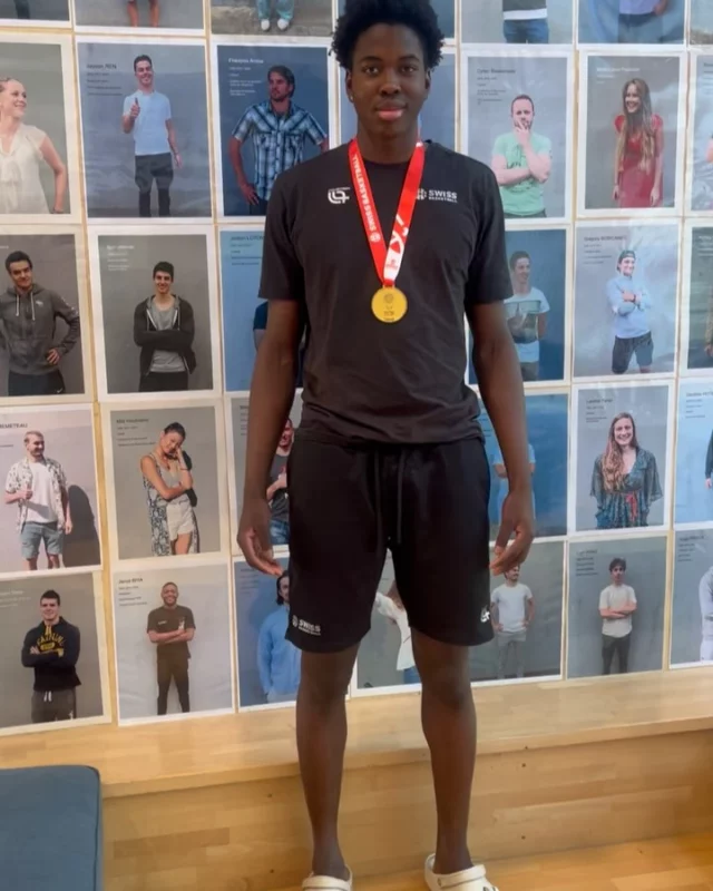 @swiss_basketball 

Séraphin Turatti (2008) interne au CSEL depuis août 2024 et joueur au CNBS à Lausanne et @pullylausannefoxes U-18.

Également étudiant en première année au Gymnase de Beaulieu en Maturité dans le cadre de son double projet #sportétudes. 

Séraphin a remporté la Coupe Suisse le weekend dernier avec son équipe 🏀🏆🥇

Il vous dit tout dans la vidéo ci-dessus 🎥 

Bravo Séraphin et bonne suite de saison 😊

@lausannelasportive 
@villelausanne 
@gymnasedebeaulieu 
@etat_de_vaud 
@seraphin_frank_turatti 
@coach_coudray 
@foxes_cpe 
@villedepully 

#formation #etudes #sports #basketball #lausanne #sportetudes #engagement #travail #ecoledevie 
#swissbasketball #basketballplayers #pullylausannefoxes