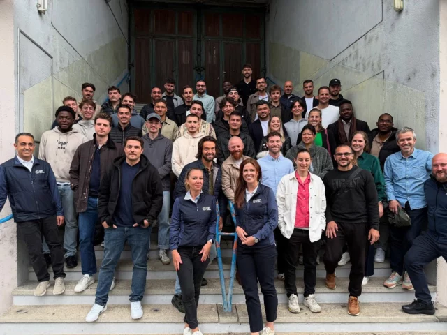 #alumni 

🎉 Soirée de lancement des Alumni du CSEL – 22.05.2025 🎓

Ce 22 mai, nous avons eu le plaisir de réunir une quarantaine d’anciens internes du Centre Sport-Études Lausanne (CSEL) pour une soirée placée sous le signe des retrouvailles, du partage et de l’avenir.

Le comité a présenté les objectifs de l’association Alumni :
🤝 Favoriser les liens amicaux entre anciens membres.
🎯 Soutenir les membres actifs du CSEL.
🌐 Mettre à disposition un réseau professionnel solide et bienveillant.

✨ Un moment fort de la soirée : le discours inspirant de notre président, Jonathan Garcia, qui a brillamment rappelé l’importance de transmettre, de s’entraider et de faire vivre l’esprit du CSEL au-delà des années d’études.

Pourquoi rejoindre les Alumni du CSEL ?
🔗 Pour élargir son réseau et créer des opportunités professionnelles.
💡 Pour inspirer les nouvelles générations de sportifs et sportives.
🏛️ Pour contribuer à l’évolution d’un centre qui nous a tant apporté.

📣 Que vous soyez un ancien du CSEL ou une entreprise souhaitant soutenir cette belle dynamique, rejoignez-nous dès maintenant :
👉 https://csel.ch/alumni/
📧 Contact : alumni@csel.ch

Un immense Merci à la @maisondusportleysin pour son soutien lors de cette magnifique soirée 😊

#Alumni #CSEL #SportEtudes #Networking #Transmettre #EspritCSEL

@maisondusportleysin 
@fondsdusportvaudois 
@cabanakai_lausanne_2025 
@lausannelasportive 
@villelausanne 
@etat_de_vaud 
@migrosvaud